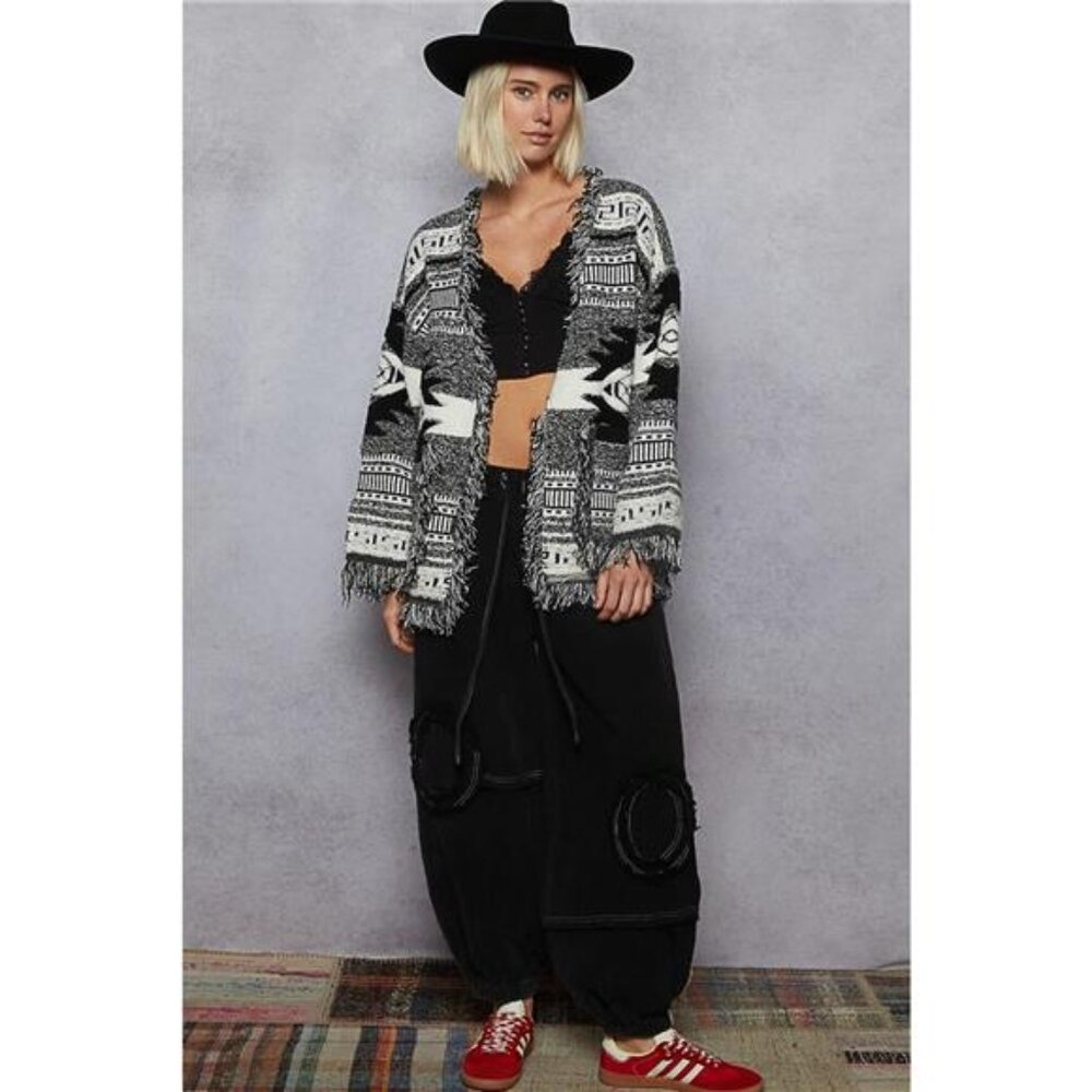 POL Open Front Geometric Print Cardigan‎ with Fringe Detail - Picture 5 of 5